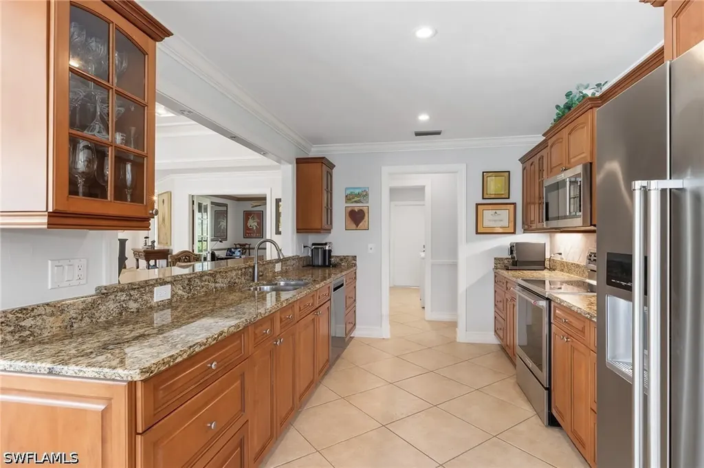 1904 Countess Court Naples FL 34110