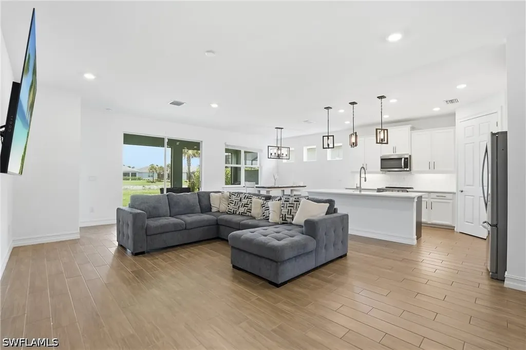 28032 Captiva Shell Loop Bonita Springs FL 34135