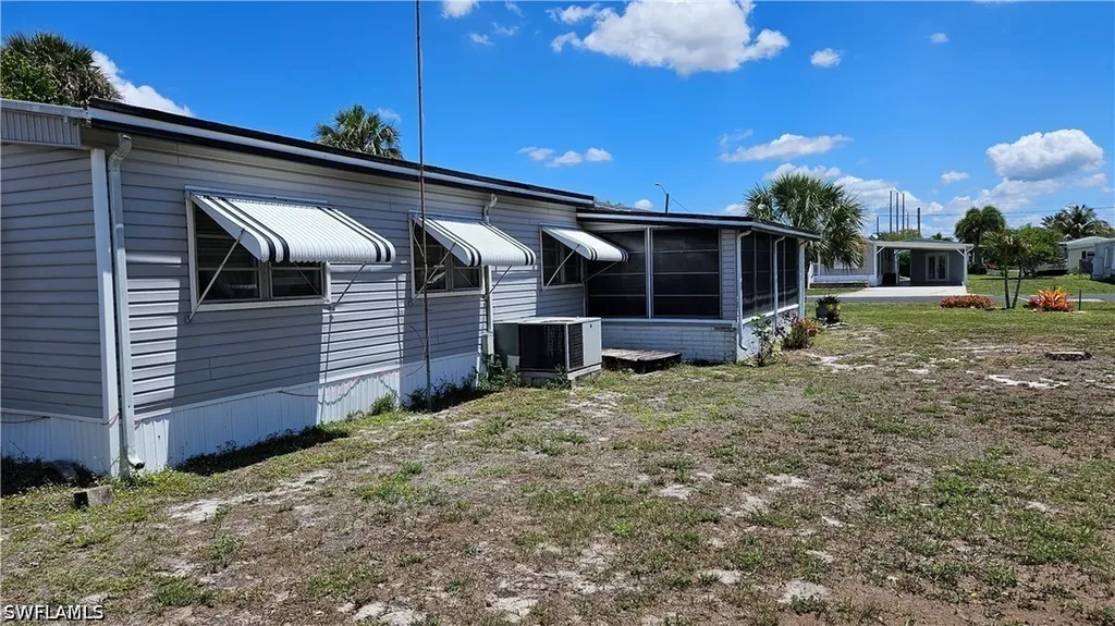 27432 Rue Viauv Avenue Bonita Springs FL 34135