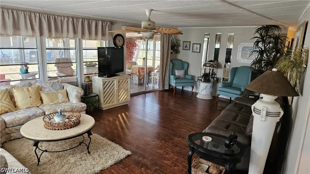 27432 Rue Viauv Avenue Bonita Springs FL 34135