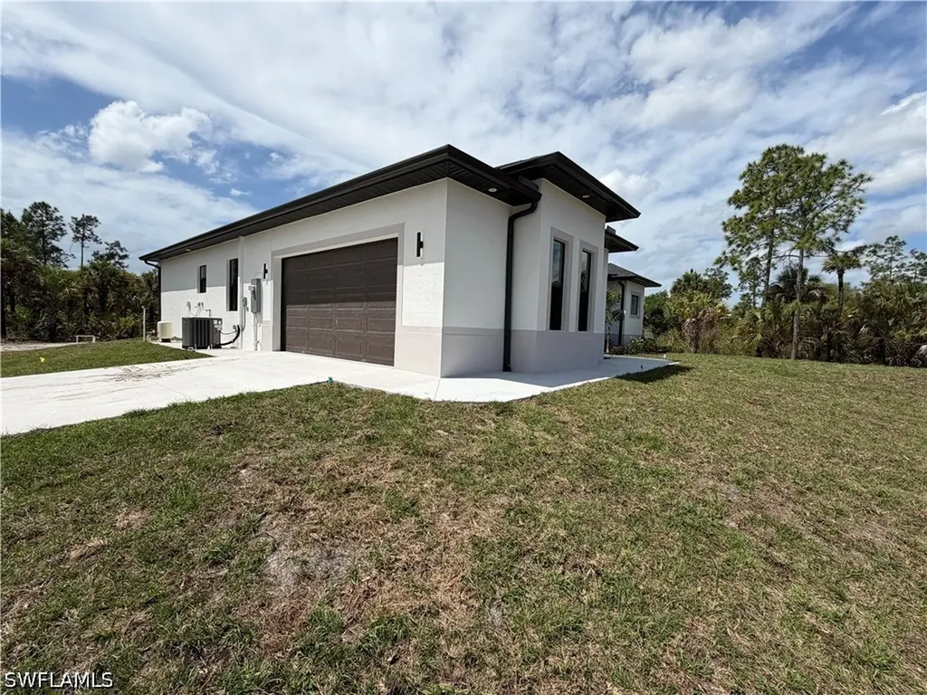 2648 24th Avenue SE Naples FL 34117