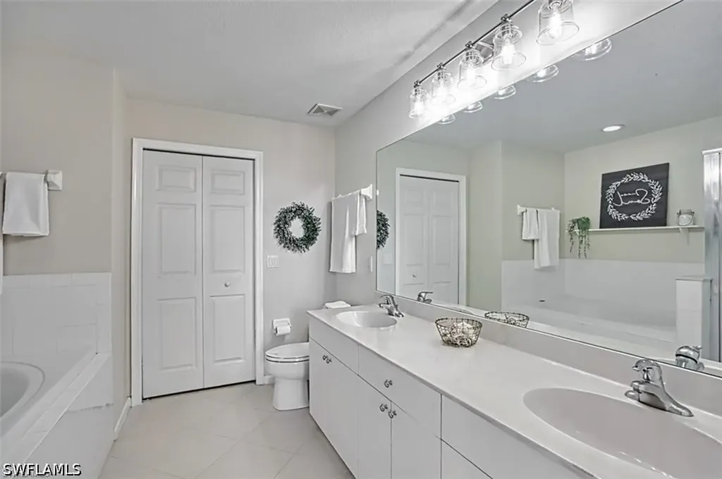 3091 Meandering Way Fort Myers FL 33905