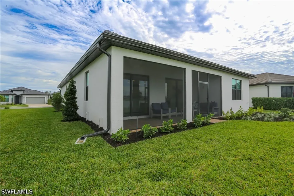 1937 Yellowfin Circle Naples FL 34114