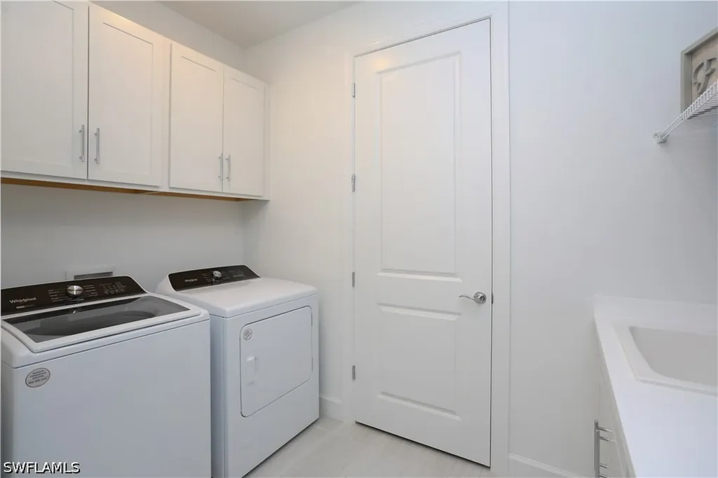 1937 Yellowfin Circle Naples FL 34114
