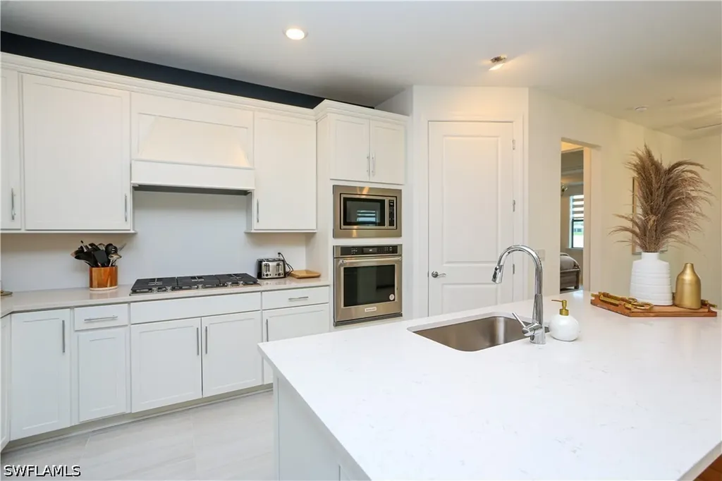 1937 Yellowfin Circle Naples FL 34114