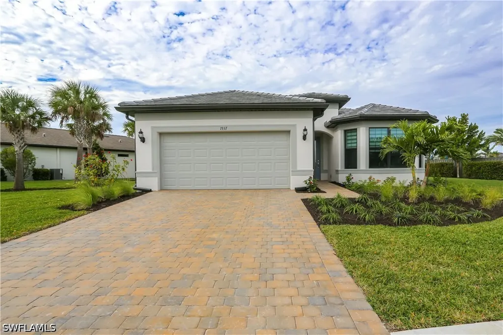1937 Yellowfin Circle Naples FL 34114