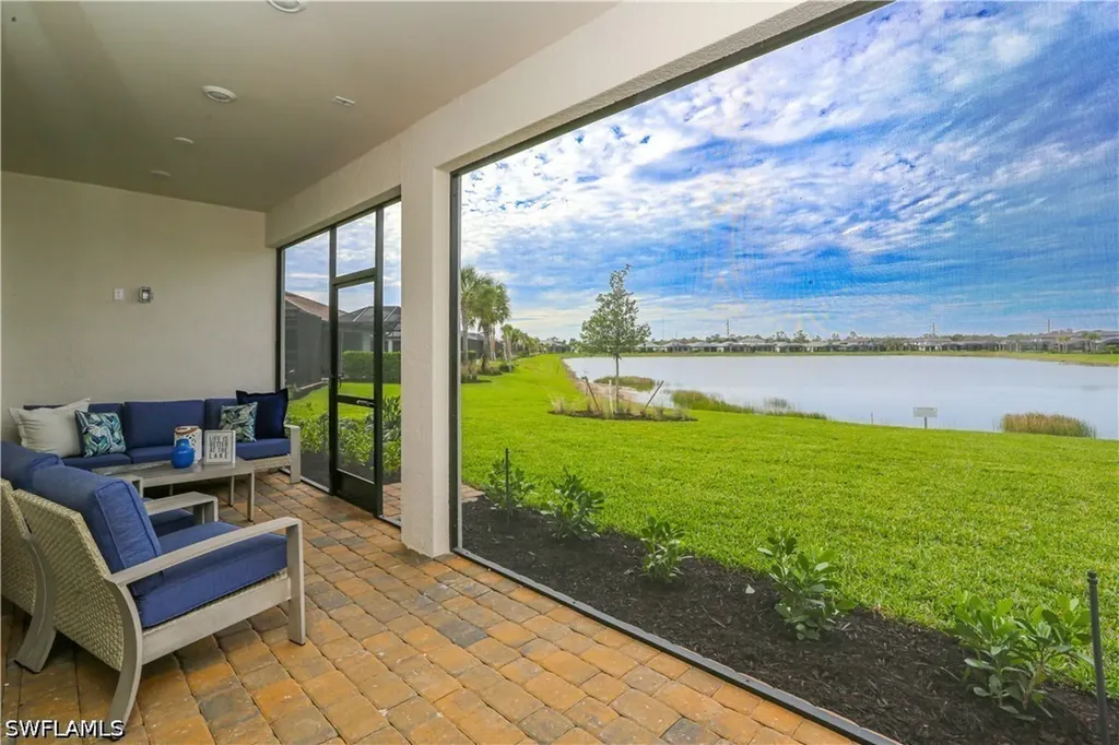 1937 Yellowfin Circle Naples FL 34114