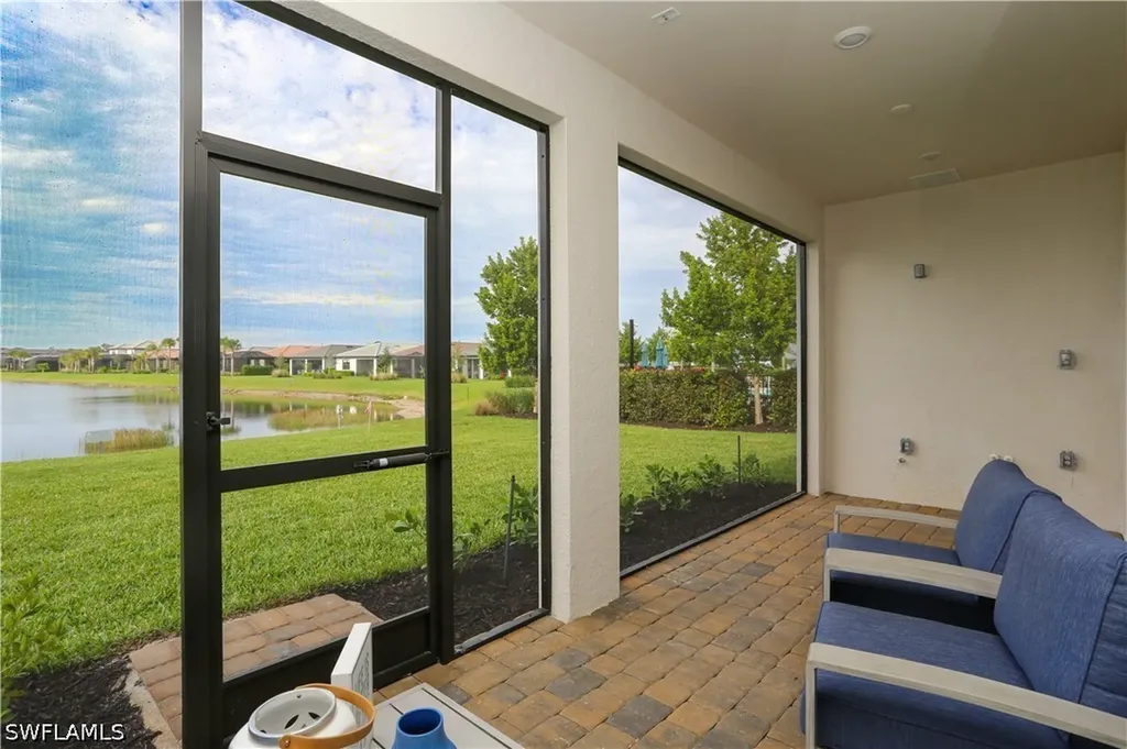 1937 Yellowfin Circle Naples FL 34114