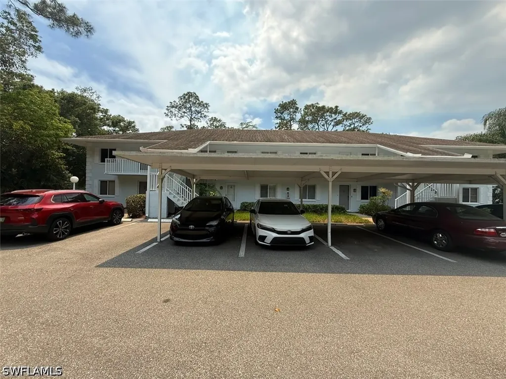 3451 County Barn Road Naples FL 34112