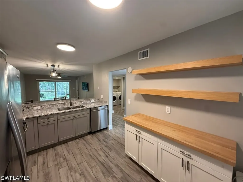3451 County Barn Road Naples FL 34112