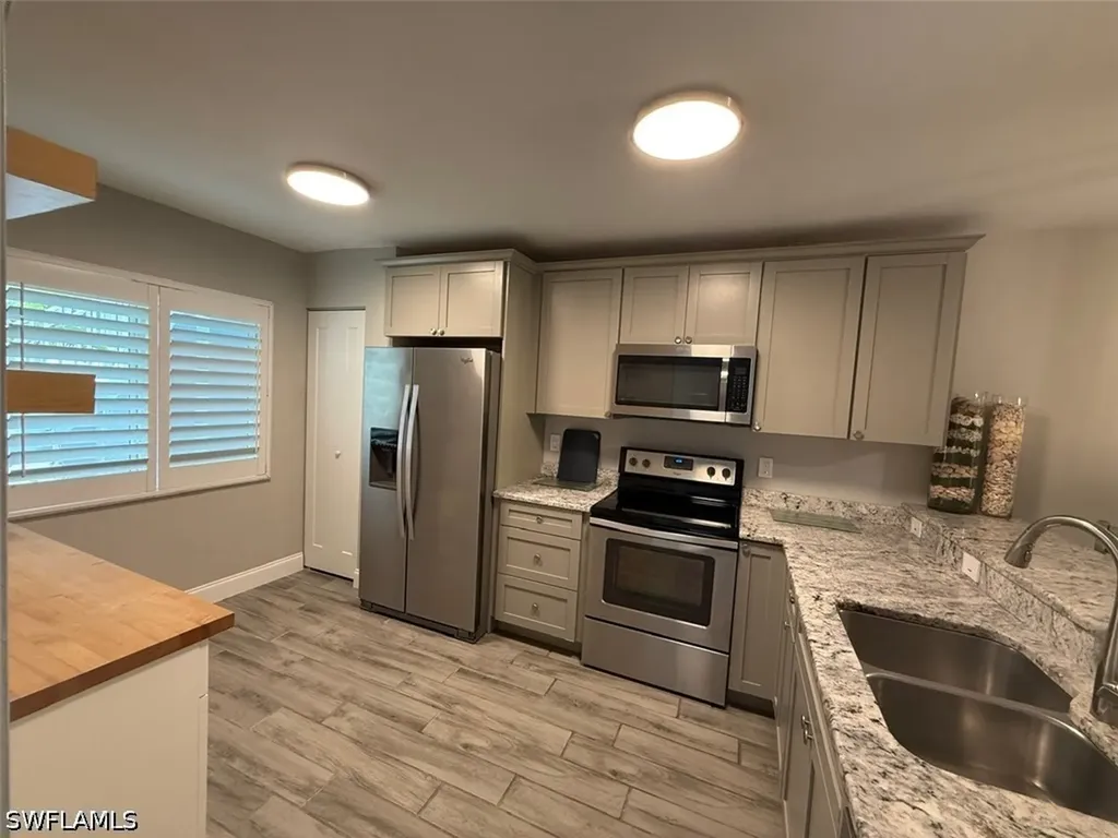 3451 County Barn Road Naples FL 34112