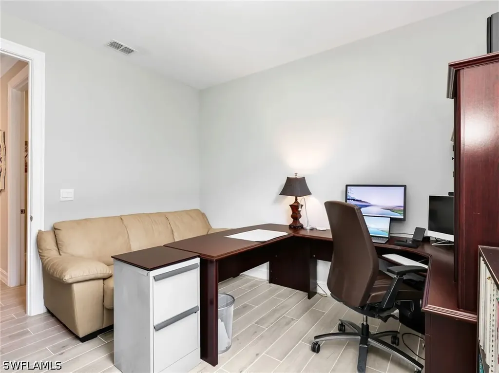 323 Tamarindo Lane Naples FL 34114