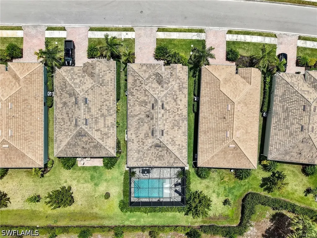 323 Tamarindo Lane Naples FL 34114