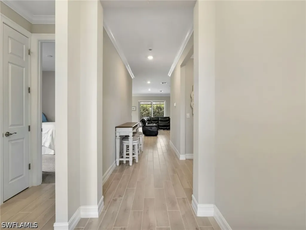 323 Tamarindo Lane Naples FL 34114