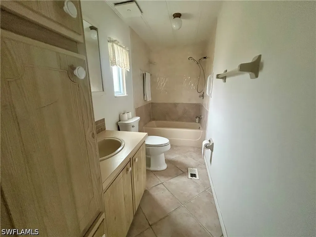 130 Grassy Key Lane Naples FL 34114
