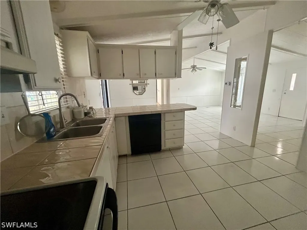 130 Grassy Key Lane Naples FL 34114
