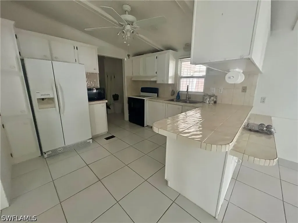 130 Grassy Key Lane Naples FL 34114