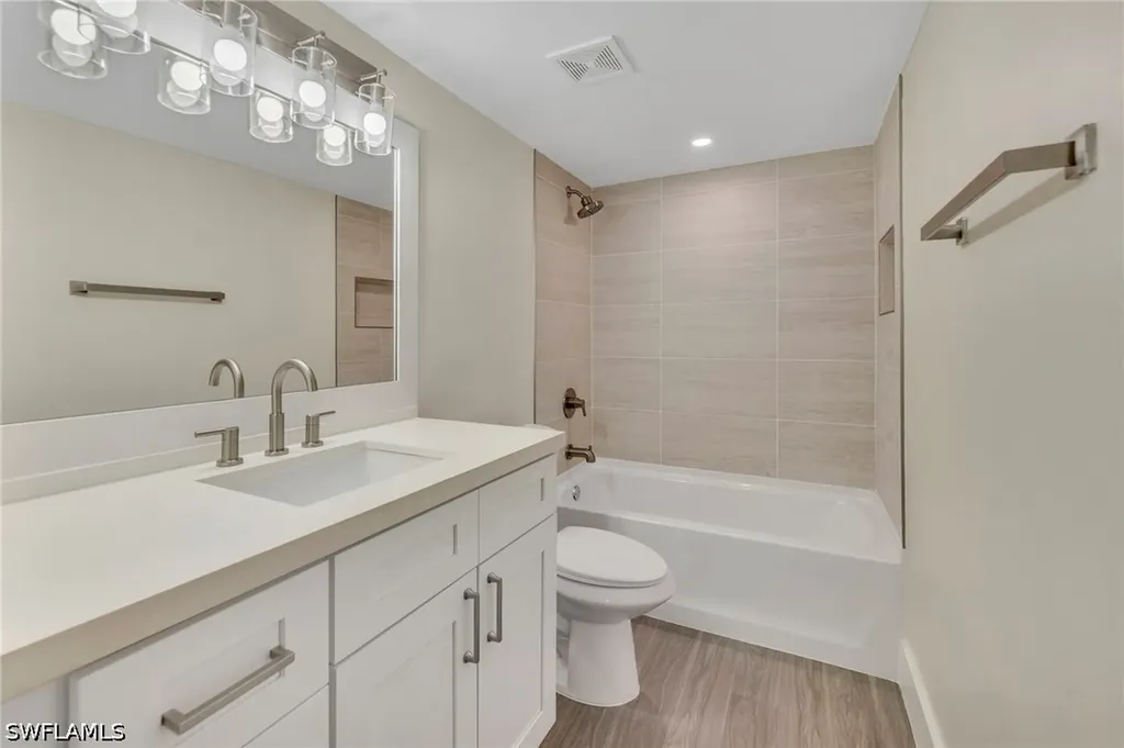 1549 Sandpiper Street Naples FL 34102