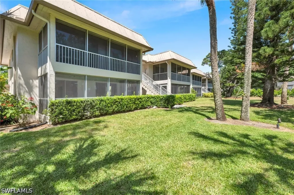 1549 Sandpiper Street Naples FL 34102