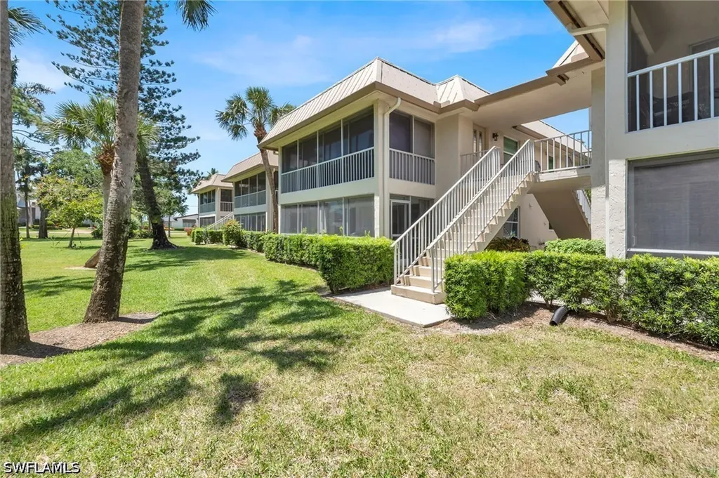 1549 Sandpiper Street Naples FL 34102