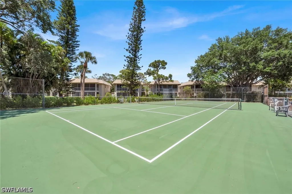 1549 Sandpiper Street Naples FL 34102