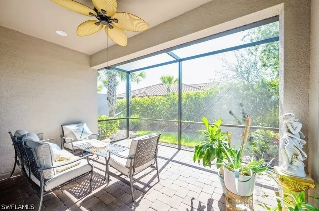 8070 Calle Canovas Street Naples FL 34114