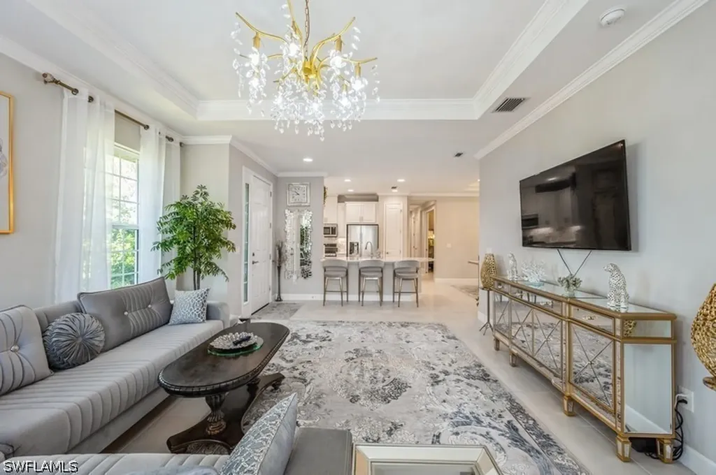 8070 Calle Canovas Street Naples FL 34114