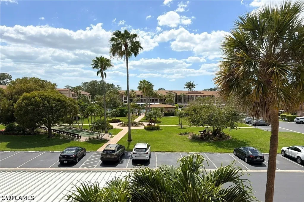 7360 Saint Ives Way Naples FL 34104