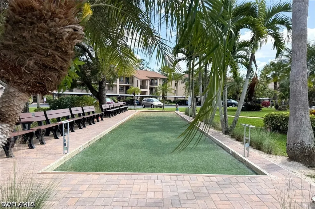 7360 Saint Ives Way Naples FL 34104