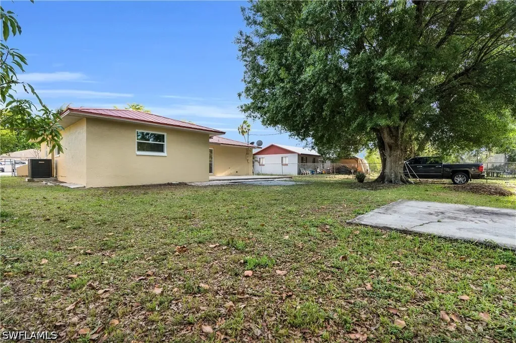 13426 1st Street Fort Myers FL 33905