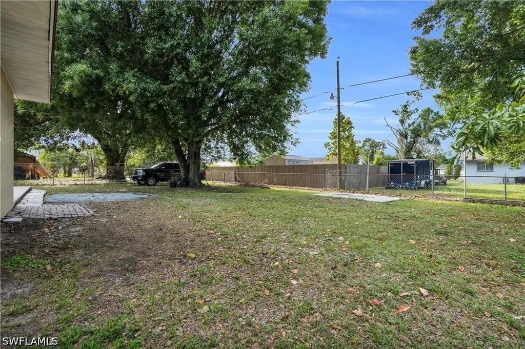 13426 1st Street Fort Myers FL 33905