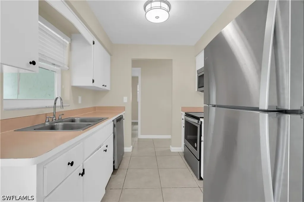 13426 1st Street Fort Myers FL 33905