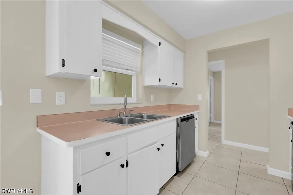 13426 1st Street Fort Myers FL 33905