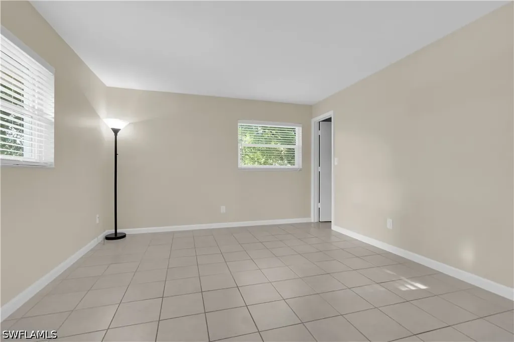 13426 1st Street Fort Myers FL 33905