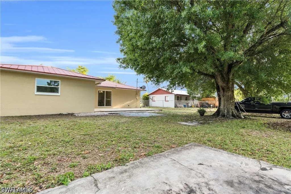 13426 1st Street Fort Myers FL 33905