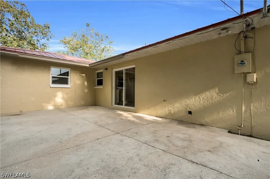 13426 1st Street Fort Myers FL 33905