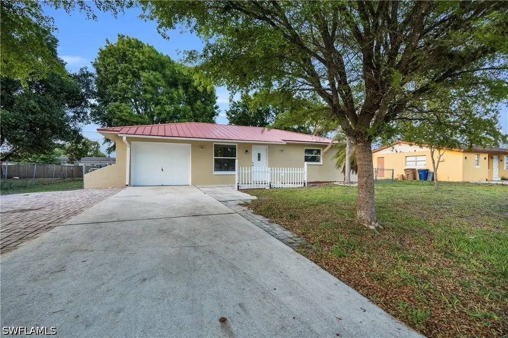 13426 1st Street Fort Myers FL 33905