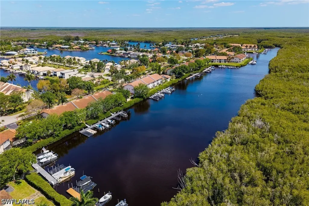 266 Newport Drive Naples FL 34114