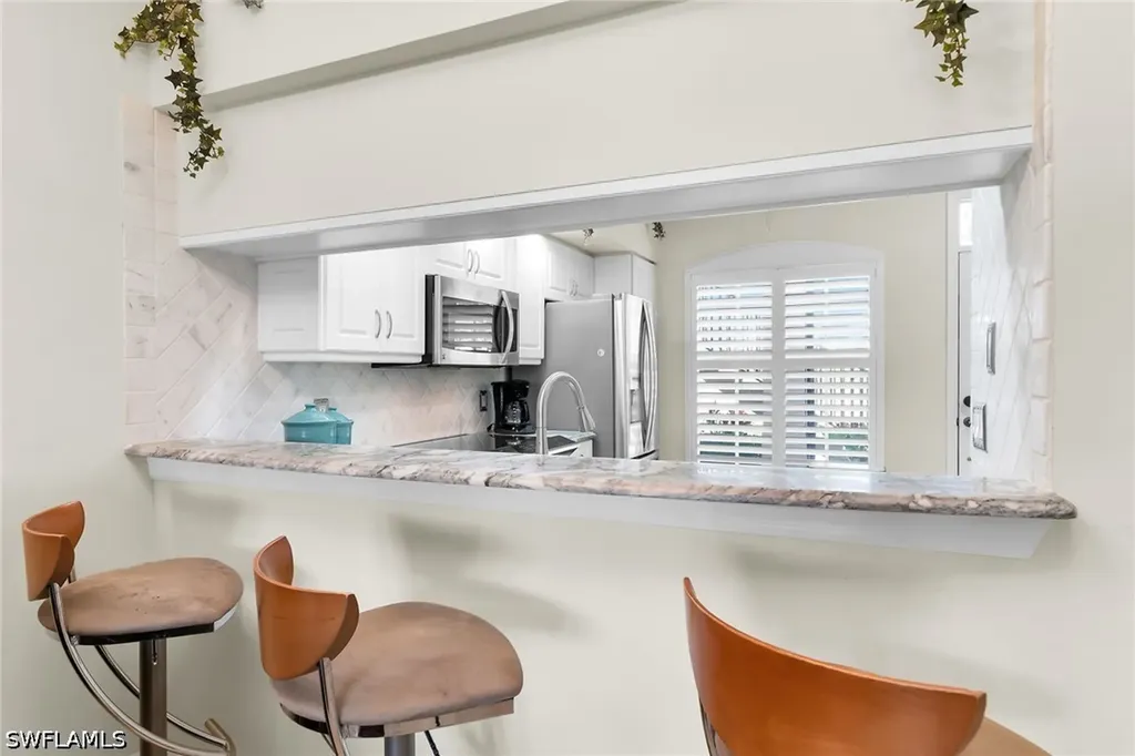 266 Newport Drive Naples FL 34114