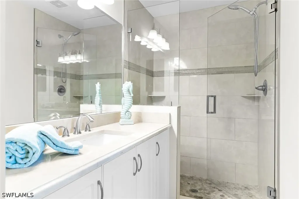 266 Newport Drive Naples FL 34114