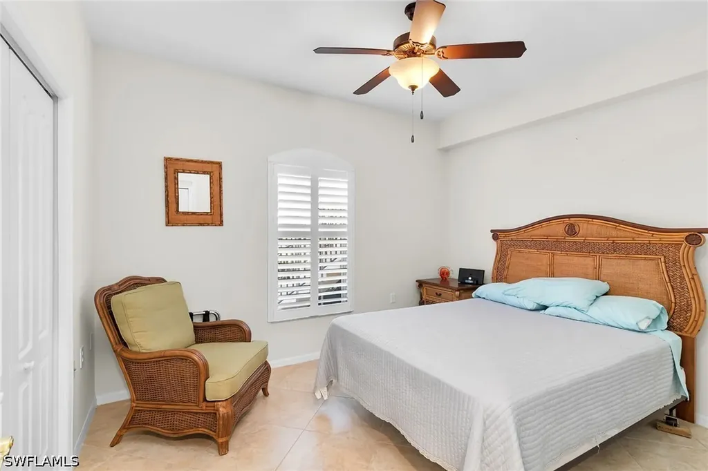 266 Newport Drive Naples FL 34114