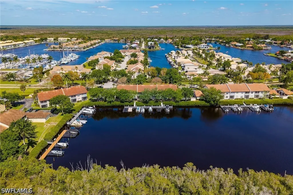 266 Newport Drive Naples FL 34114