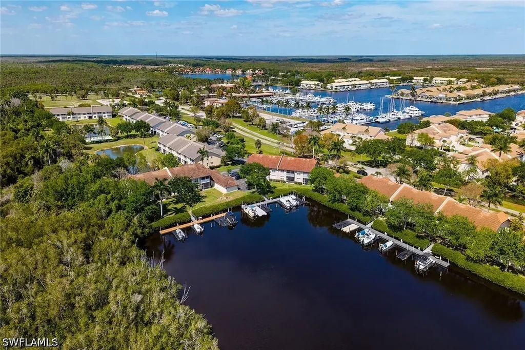 266 Newport Drive Naples FL 34114