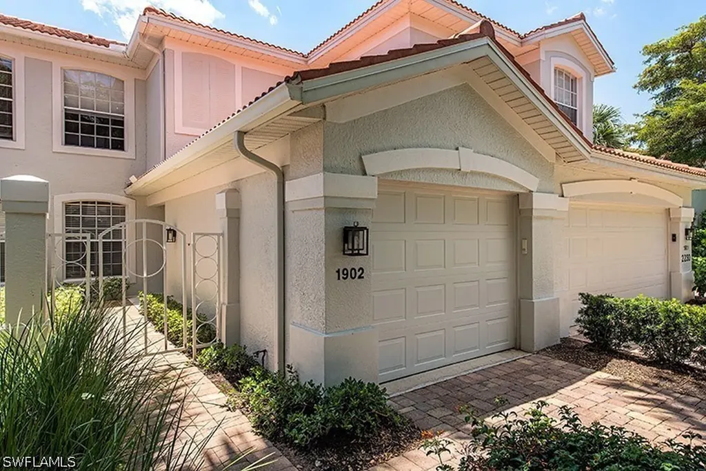 2230 Arielle Drive Naples FL 34109