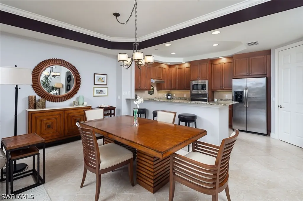 580 El Camino Real Naples FL 34119