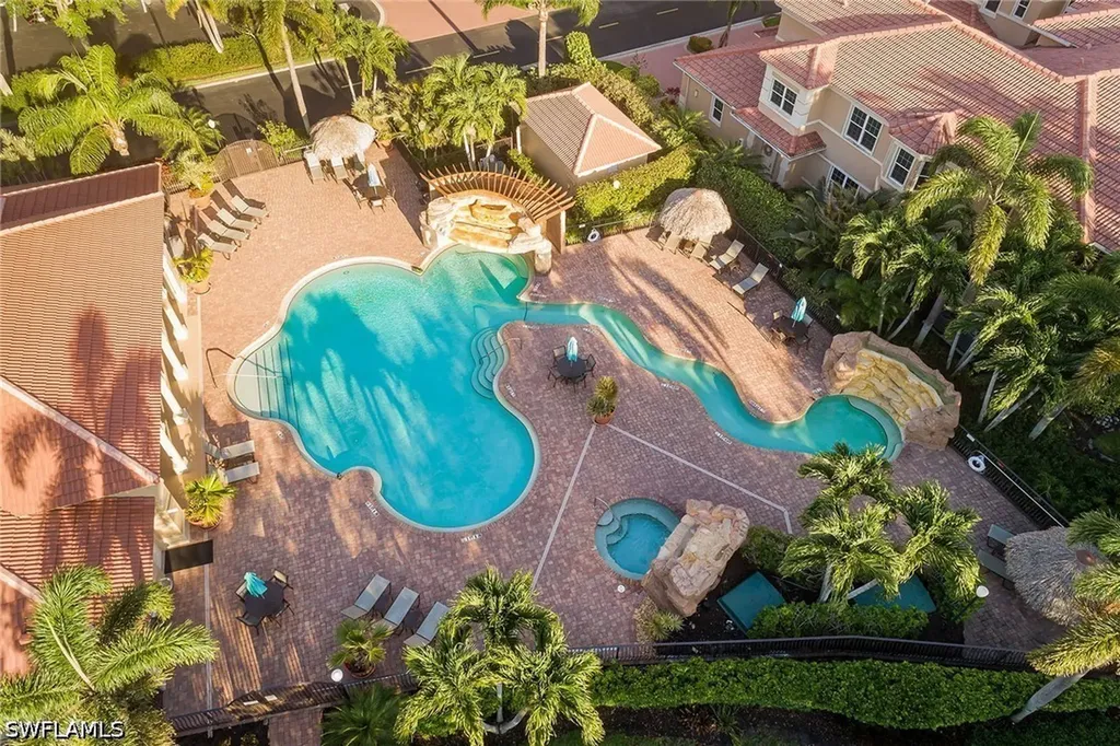 580 El Camino Real Naples FL 34119