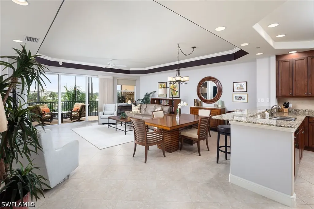 580 El Camino Real Naples FL 34119