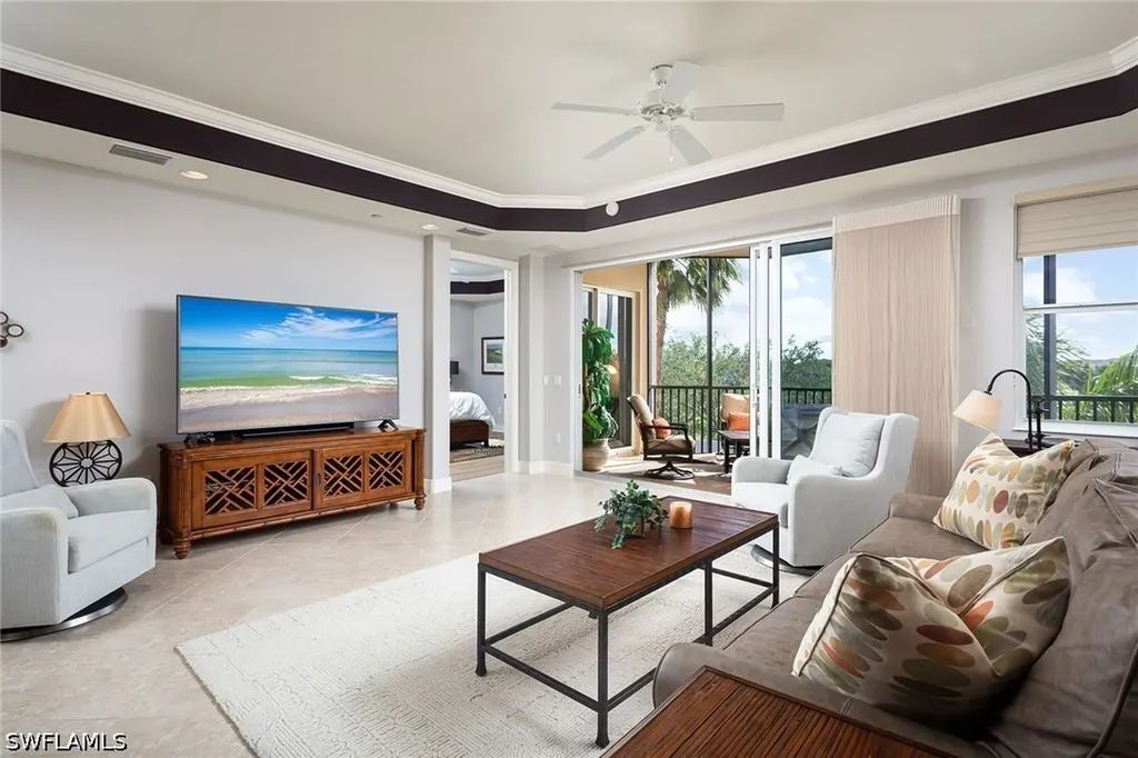 580 El Camino Real Naples FL 34119