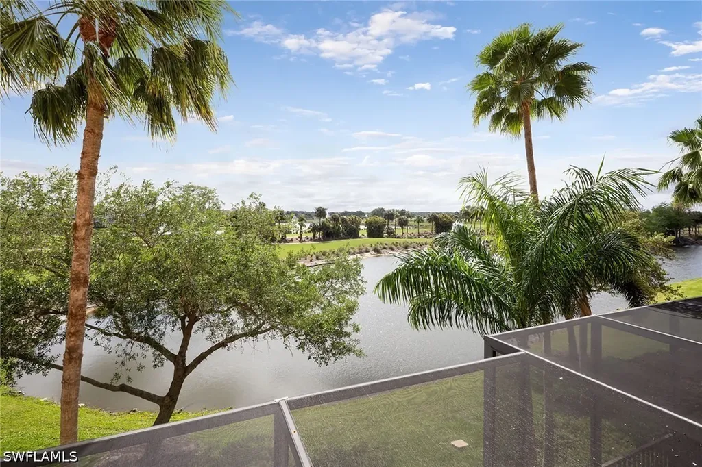 580 El Camino Real Naples FL 34119