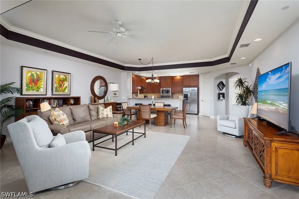 580 El Camino Real Naples FL 34119